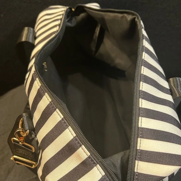 Black and White Striped tote Alice and Olivia - Picture 4 of 9